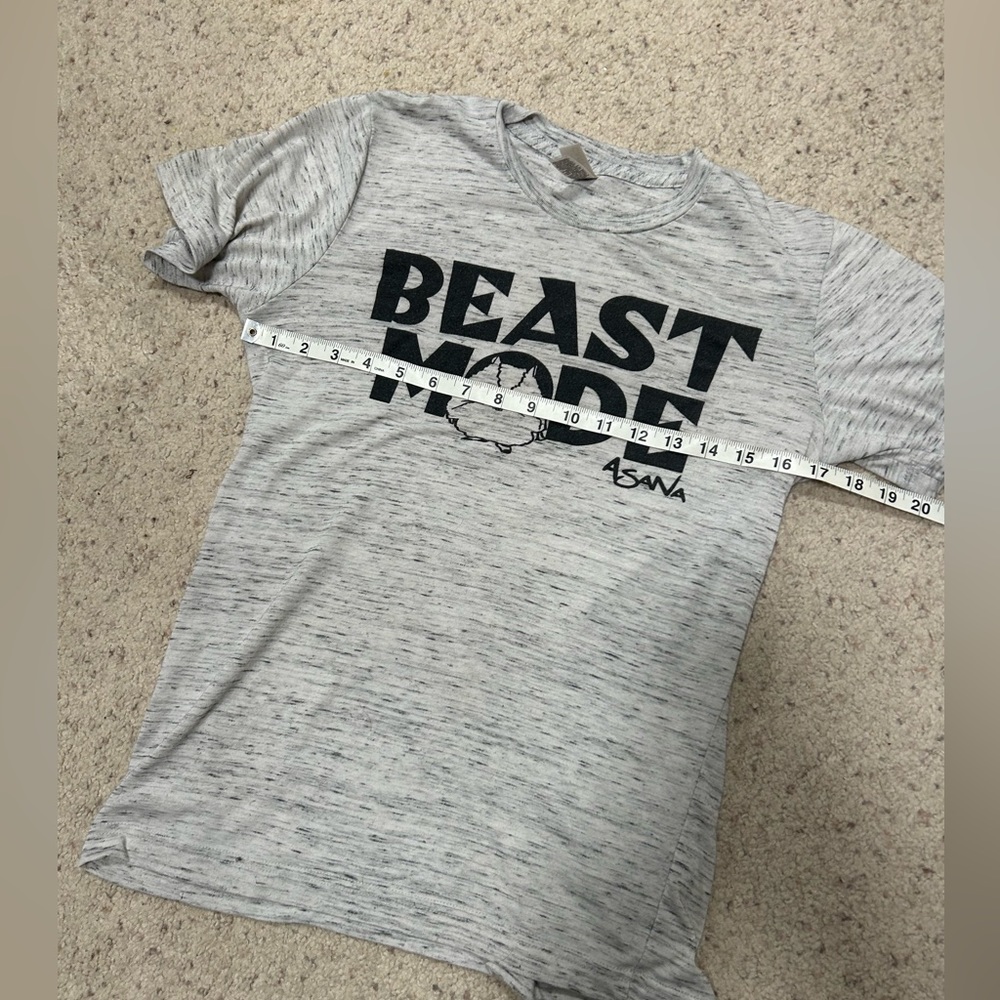 Asana BEAST MODE t shirt size S in grey and black - Picture 8 of 8